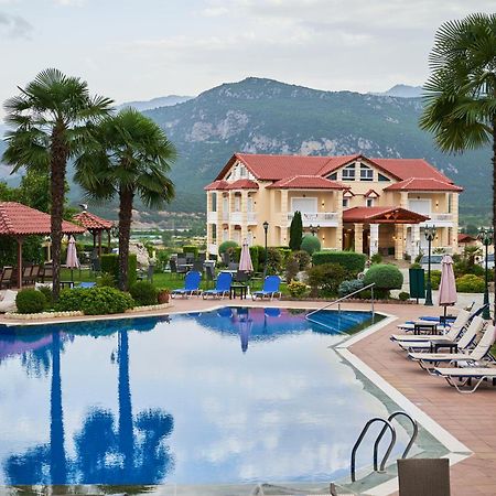 Famissi Suites 2 Kalambaka Bagian luar foto