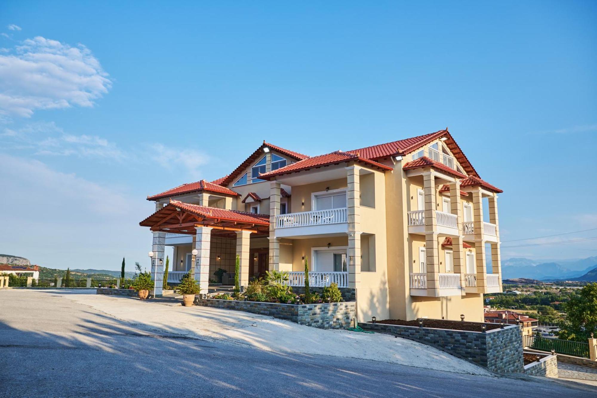 Famissi Suites 2 Kalambaka Bagian luar foto