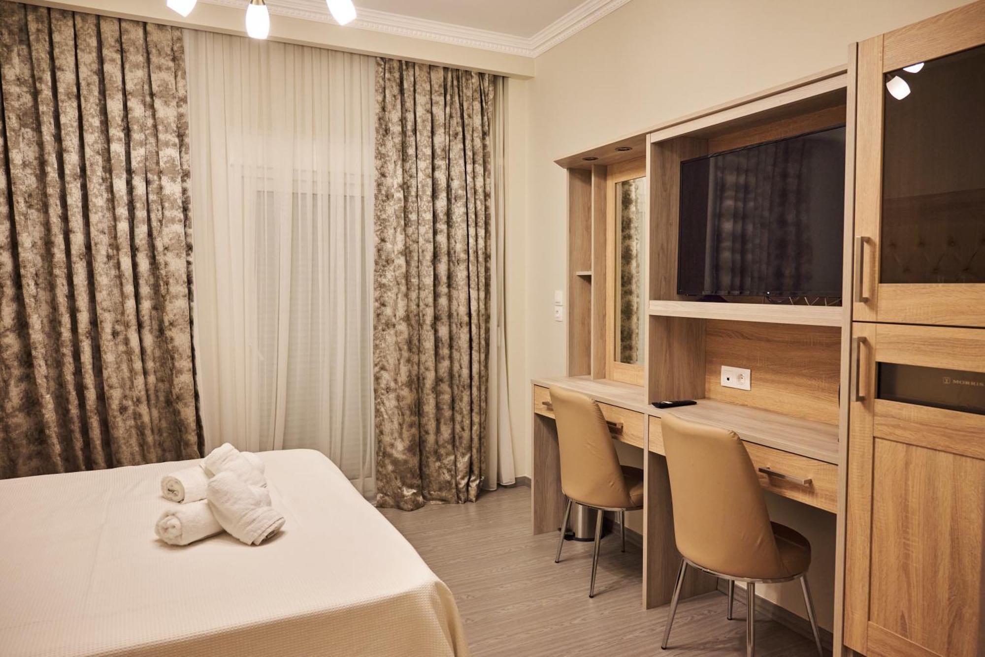 Famissi Suites 2 Kalambaka Bagian luar foto